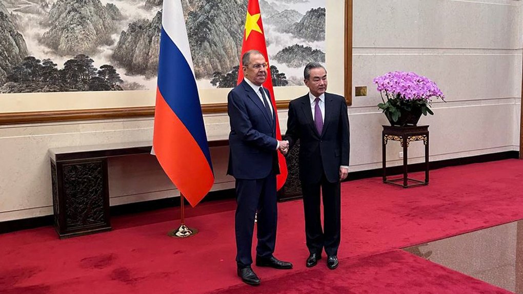 Russian Foreign Minister Sergey Lavrov Visits Beijing to Strengthen Ties with China